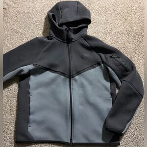 Nike Men’s Fleece Windrunner Full Zip Jacket